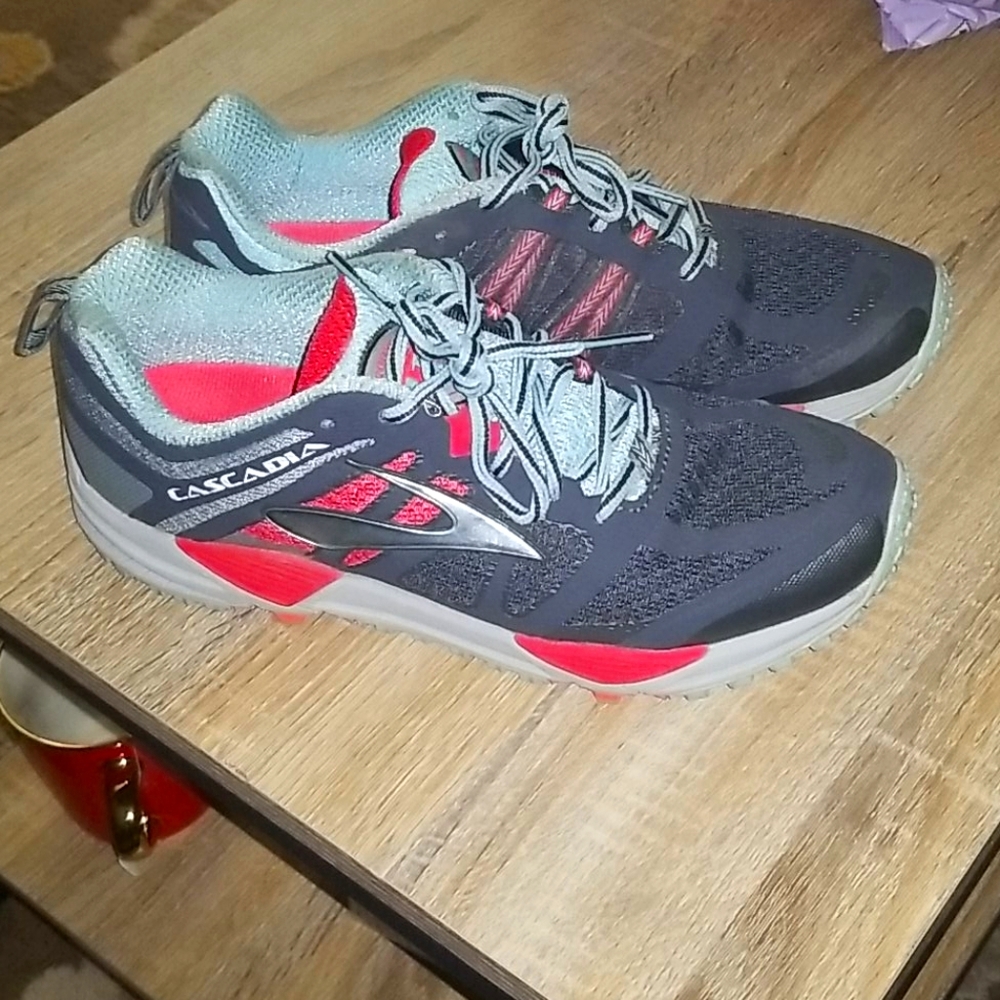 Brooks Cascadia Running Shoe